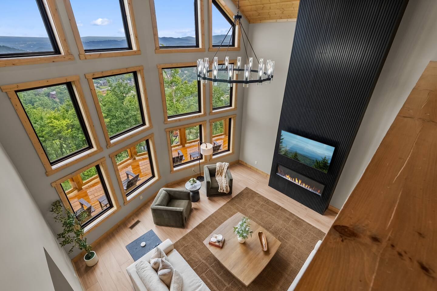 The View @ Piney – Swim Spa, Theater & Mountain Views – Gatlinburg, Tennessee cabin rental (photo 4)