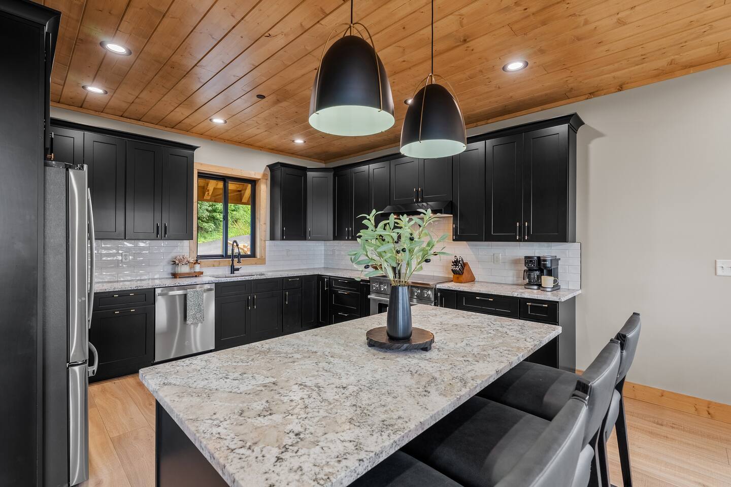 The View @ Piney – Swim Spa, Theater & Mountain Views – Gatlinburg, Tennessee cabin rental (photo 10)