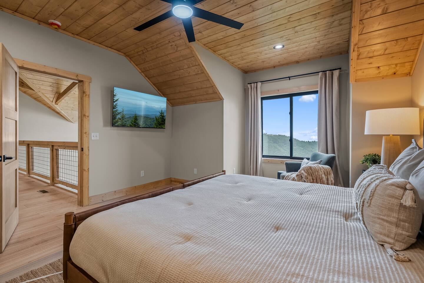 The View @ Piney – Swim Spa, Theater & Mountain Views – Gatlinburg, Tennessee cabin rental (photo 14)