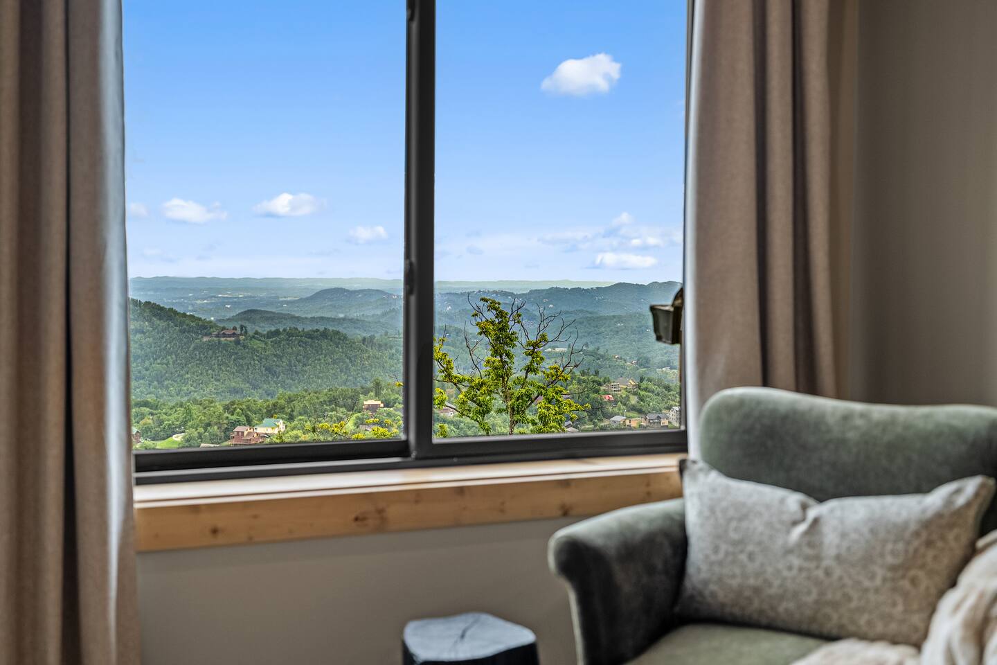 The View @ Piney – Swim Spa, Theater & Mountain Views – Gatlinburg, Tennessee cabin rental (photo 15)