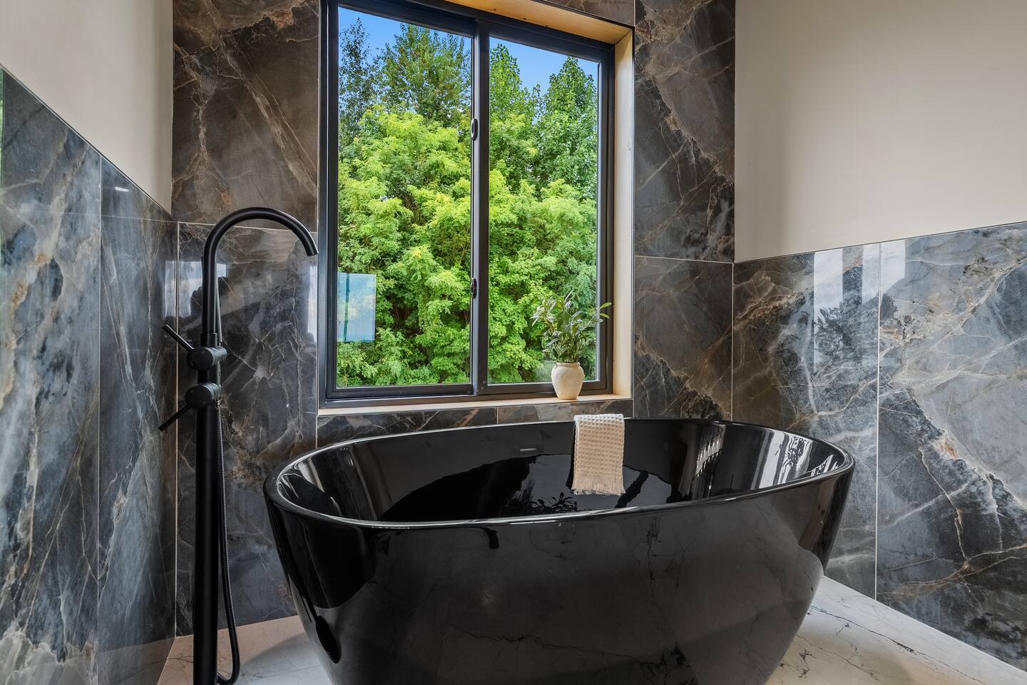 The View @ Piney – Swim Spa, Theater & Mountain Views – Gatlinburg, Tennessee cabin rental (photo 16)