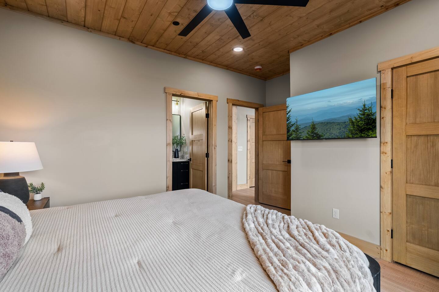 The View @ Piney – Swim Spa, Theater & Mountain Views – Gatlinburg, Tennessee cabin rental (photo 18)