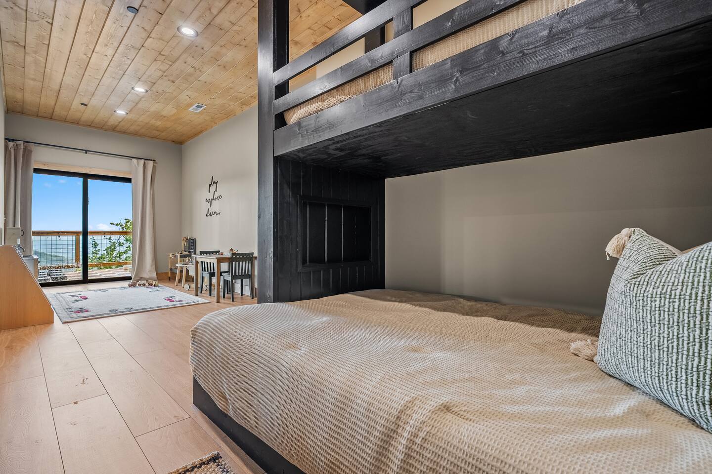 The View @ Piney – Swim Spa, Theater & Mountain Views – Gatlinburg, Tennessee cabin rental (photo 24)