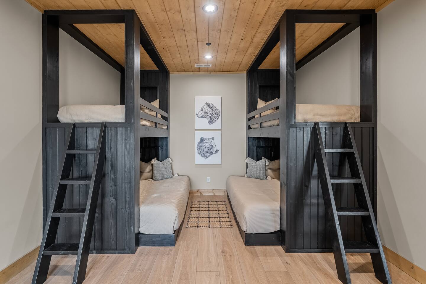 The View @ Piney – Swim Spa, Theater & Mountain Views – Gatlinburg, Tennessee cabin rental (photo 25)