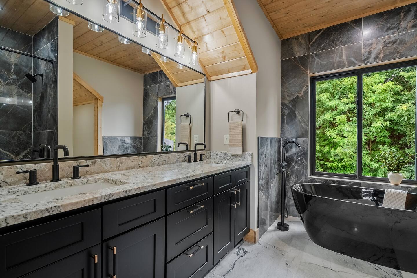 The View @ Piney – Swim Spa, Theater & Mountain Views – Gatlinburg, Tennessee cabin rental (photo 27)